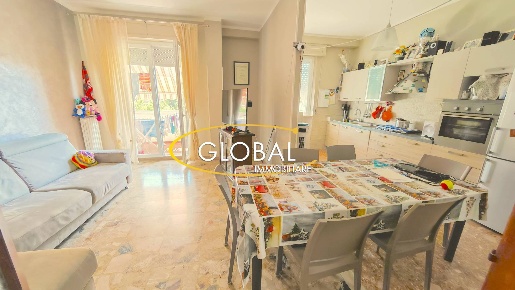 Foto Appartamento a Ancona Torrette di 97 m² con 3 locali in vendita
