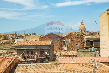 Foto Casa indipendente in Via Salvatore Di Giacomo, Catania Centro Storico