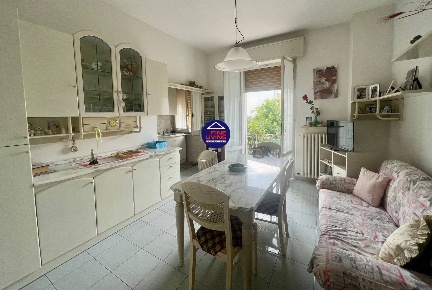 Foto Appartamento in via lago di garda, Pesaro Villa Ceccolini di 190 m²