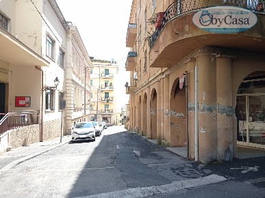 Foto Box in via armellini, Bracciano Centro di 40 m² con 1 locali