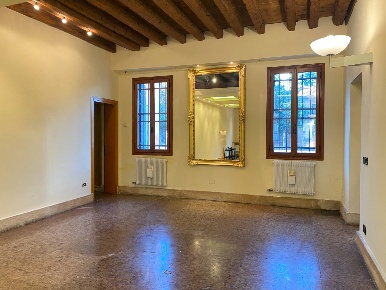 Foto Ufficio in Via Castellana, Venezia Zelarino di 198 m² con 5 locali