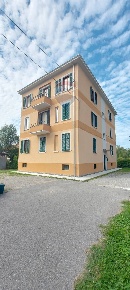 Foto Appartamento in Via Motti, Gemonio di 80 m² con 2 locali in vendita
