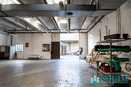 Foto Laboratorio in Via Giotto, Albese con Cassano di 225 m² in vendita