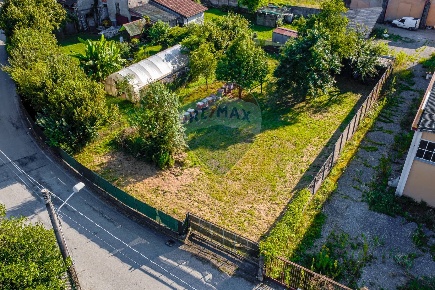 Foto Terreno residenziale in Via Dante Alighieri, Brebbia Centro di 600 m²