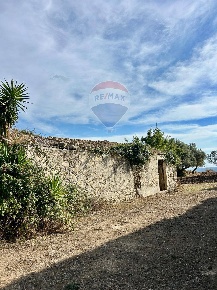 Foto Rustico in Santa Lucia di Mendola, Noto di 230 m² con 2 locali