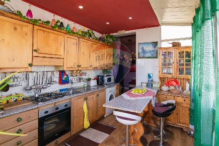 Foto Appartamento in Corso Savoia, Acireale di 125 m² con 5 locali