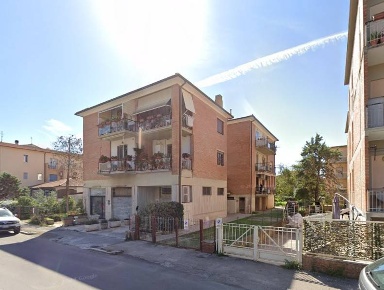 Foto Box in Via Pietro Maroncelli, Grosseto di 12 m² con 1 locali