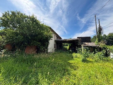 Foto Villa bifamiliare in STRADA DELLE BRUGNOLE 35, Noale di 463 m²