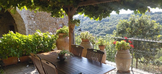 Foto Appartamento a Scansano di 162 m² con 7 locali in vendita