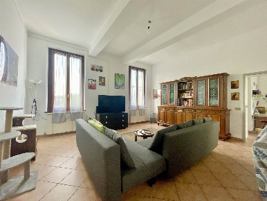 Foto Appartamento in Via Andreasino  1, Mantova di 199 m² con 9 locali