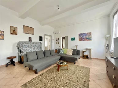 Foto Appartamento in Via Andreasino  1, Mantova di 199 m² con 5 locali