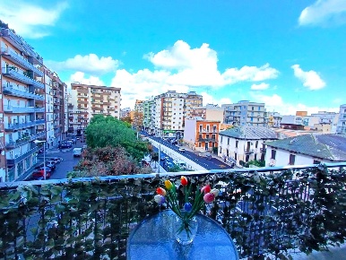 Foto Appartamento in Via Alessandro Volta 41, Bari Carrassi di 72 m²