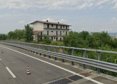 Foto Attività commerciale in contrada casamondini snc, Pietradefusi