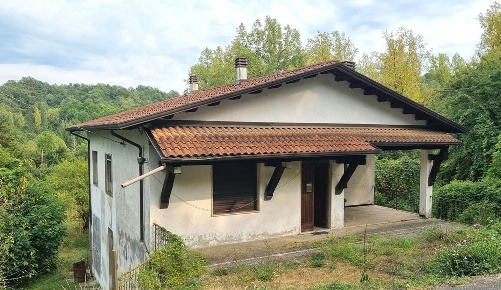 Foto Casa indipendente a Villafranca in Lunigiana Centro di 105 m²