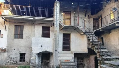Foto Casa indipendente a Quincinetto di 60 m² con 3 locali in vendita
