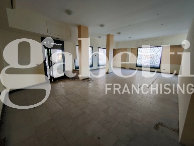 Foto Negozio a Assemini Centro di 70 m² in vendita