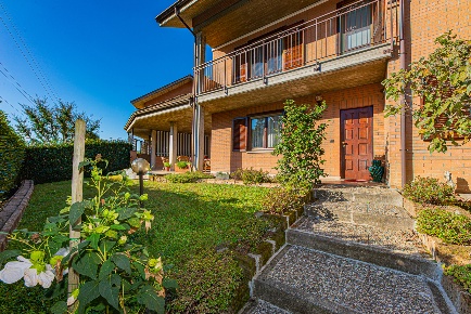Foto Villa unifamiliare in Via La Cassa 0, San Gillio di 280 m² in vendita