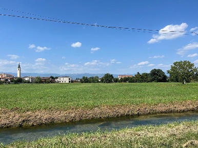 Foto Terreno agricolo in Capitelli, Pozzoleone Centro di 20000 m²