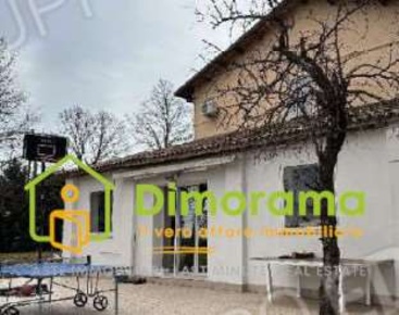 Foto Casa indipendente in Via cella (Santo Stefano) 307, Ravenna di 425 m²