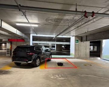 Foto Box in Piazzale Guglielmo Marconi, Vimercate Centro di 18 m²