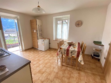 Foto Appartamento in piazza municipio, Carzano di 85 m² con 4 locali