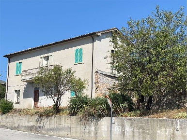 Foto Rustico a Rosciano di 200 m² con 6 locali in vendita