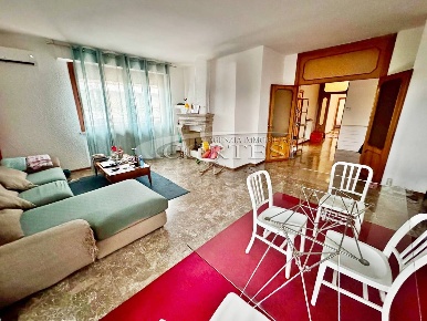 Foto Attico in Via San Bartolomeo, Perugia di 140 m² con 5 locali