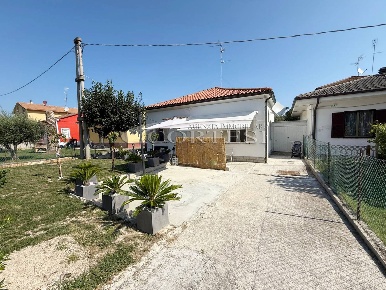 Foto Appartamento a Mondolfo di 95 m² con 4 locali in vendita