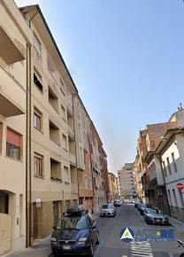Foto Appartamento in Via Fiumalbi, Pontedera Centro di 126 m² con 4 locali