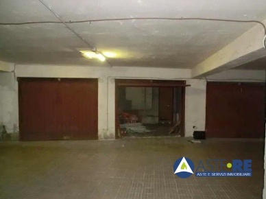 Foto Box in Via Genova 01100 Viterbo VT Italia, Viterbo di 20 m² in vendita