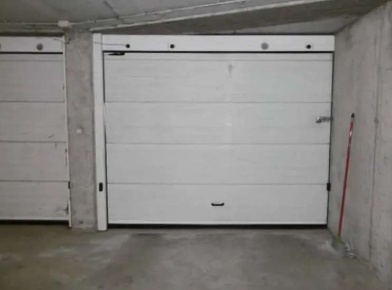 Foto Box in Viale Verona, Cologna Veneta Centro di 35 m² con 1 locali