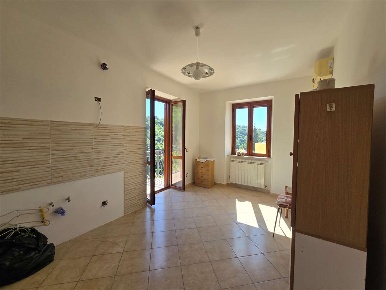 Foto Villa unifamiliare a Settingiano di 122 m² con 5 locali in vendita