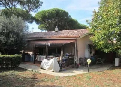 Foto Casa indipendente in Via Caldarola, Roma Corcolle di 126 m² in vendita