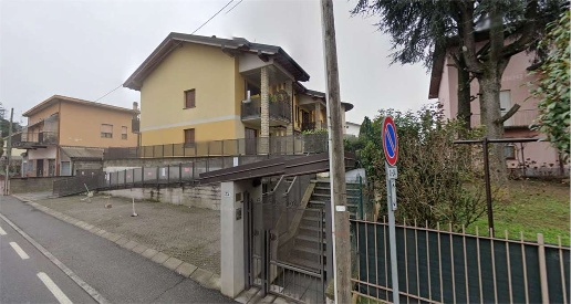 Foto Appartamento in Via Edmondo De Amicis 23, Cornate d'Adda Centro