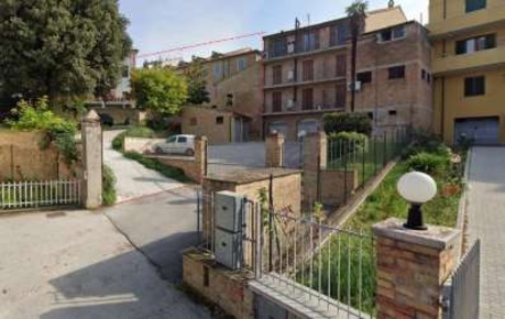 Foto Ufficio in Piazza Mazzini, Terre Roveresche Orciano Di Pesaro di 46 m²