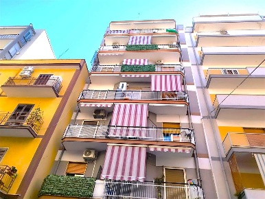 Foto Appartamento a Bari di 81 m² con 3 locali in vendita