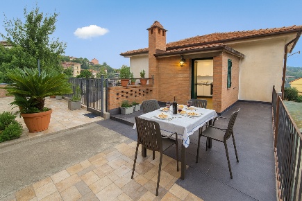 Foto Appartamento in Via Molinello 5, Vezzano Ligure di 60 m² con 3 locali