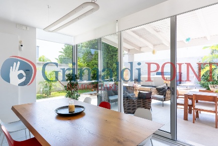 Foto Villa unifamiliare in Via Giuseppe Barba 9, Lecce Stadio di 265 m²