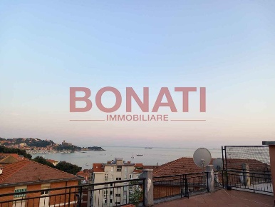 Foto Appartamento in Via della Vittoria 12, Lerici San Terenzo di 110 m²