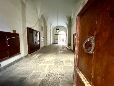 Foto Appartamento a Siena San Domenico - Fontebranda di 200 m² con 6 locali