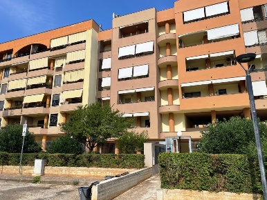 Foto Appartamento in Via Berlino 6, Casamassima di 95 m² con 3 locali
