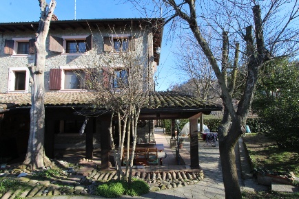 Foto Appartamento in Via Sant'Andrea, Valsamoggia Fagnano di 210 m²