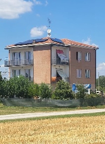 Foto Casa indipendente in Via Vanotto, Valsamoggia di 360 m² con 12 locali