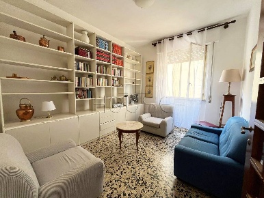 Foto Appartamento in via giambologna, Arezzo di 105 m² con 4 locali