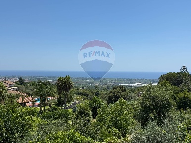 Foto Appartamento in SP2iii, Mascali Centro di 180 m² con 7 locali