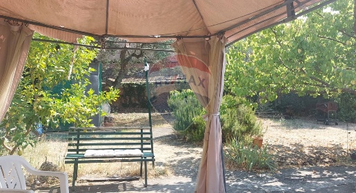 Foto Case semi ndipendenti in Via Della Vergine, Vinci Vitolini di 350 m²