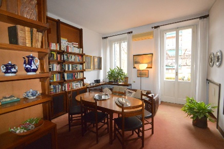Foto Appartamento in Via Corridoni, Pavia Centro Storico di 338 m²
