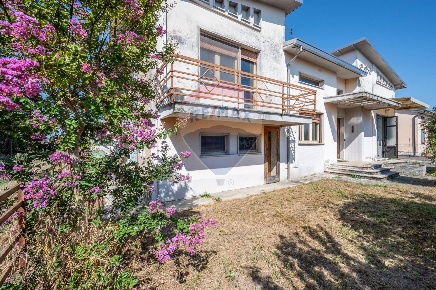 Foto Casa indipendente in via San Remigio, Sabbioneta Centro di 173 m²