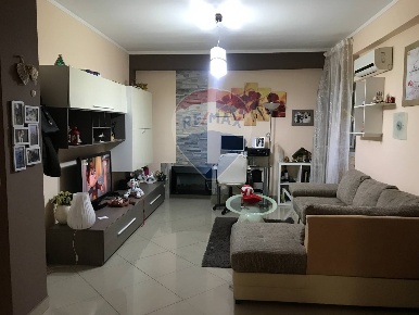 Foto Appartamento in Viale Delle Medaglie D'oro, Catania di 87 m²