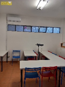 Foto Ufficio in Via Armando Diaz, Teramo Centro di 35 m² con 1 locali